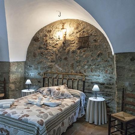 Apartamentos Rurales La Casa De Luis Santa Cruz de la Sierra Rom bilde