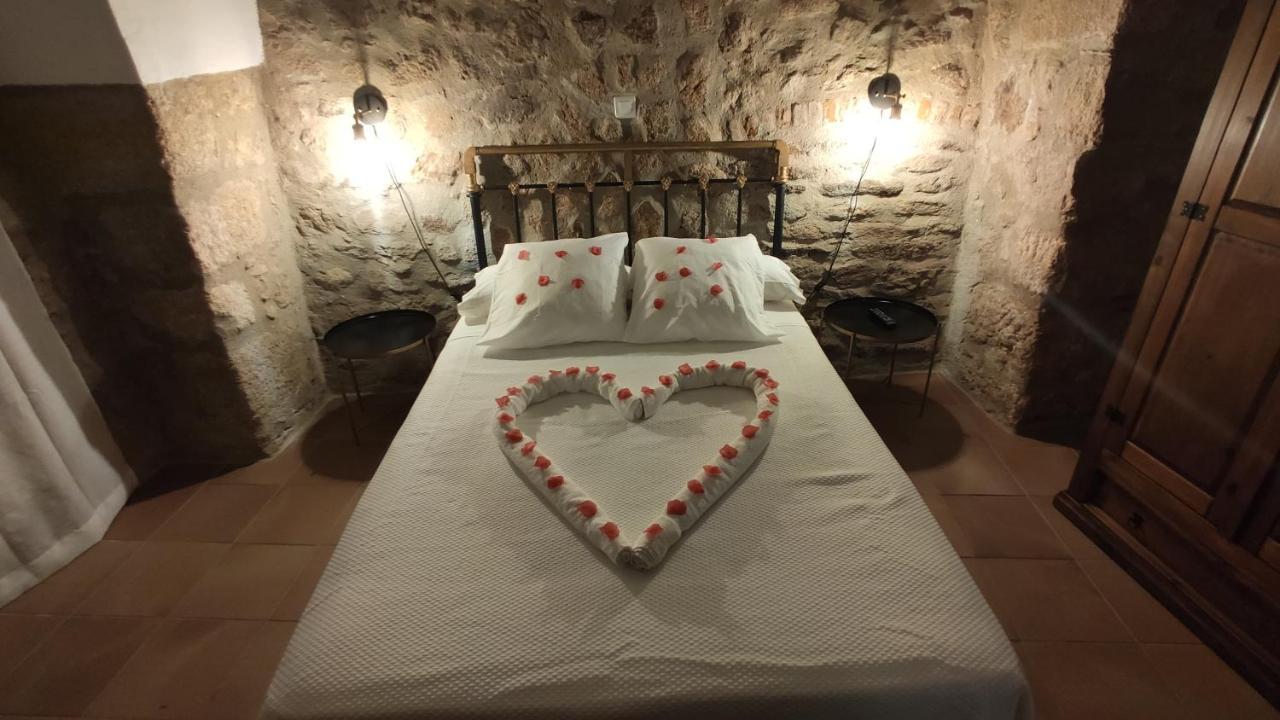 Apartamentos Rurales La Casa De Luis Santa Cruz de la Sierra Eksteriør bilde