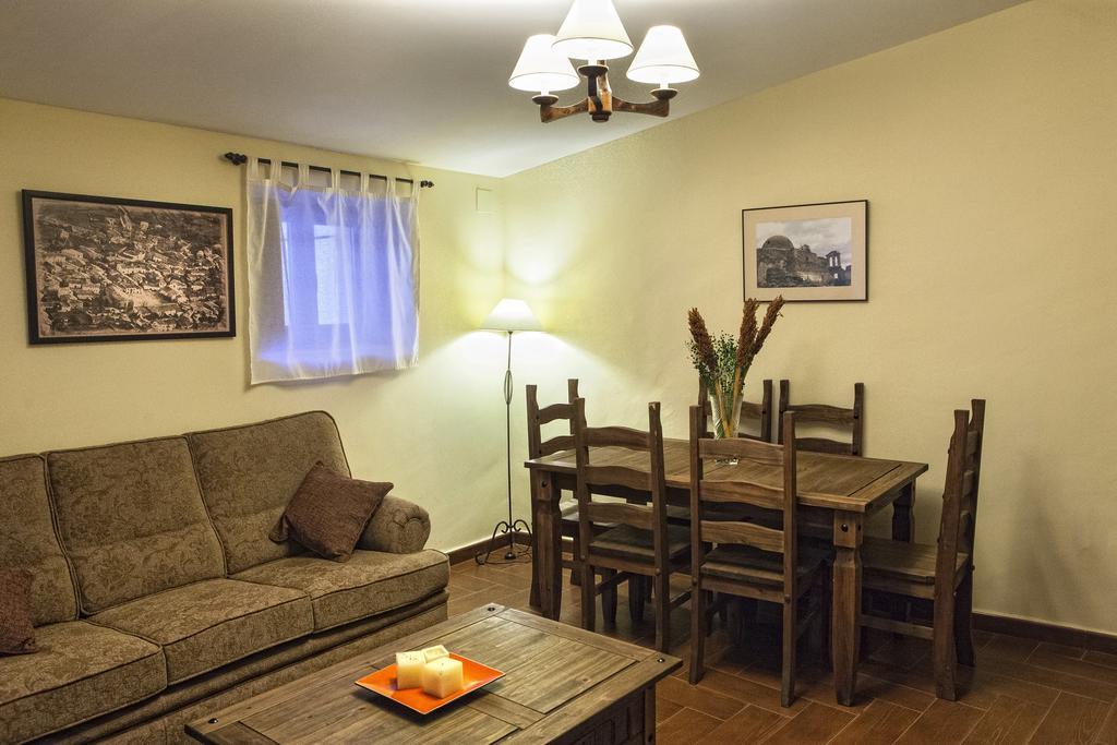 Apartamentos Rurales La Casa De Luis Santa Cruz de la Sierra Eksteriør bilde