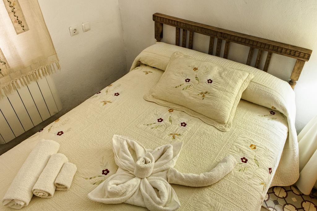 Apartamentos Rurales La Casa De Luis Santa Cruz de la Sierra Eksteriør bilde